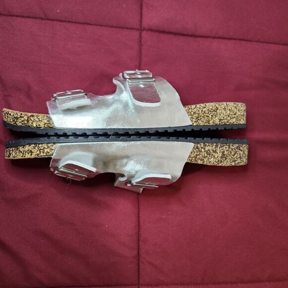 Bobbie Brooks Metallic Double Strap Cork Sandals (Size L) - Picture 8 of 10
